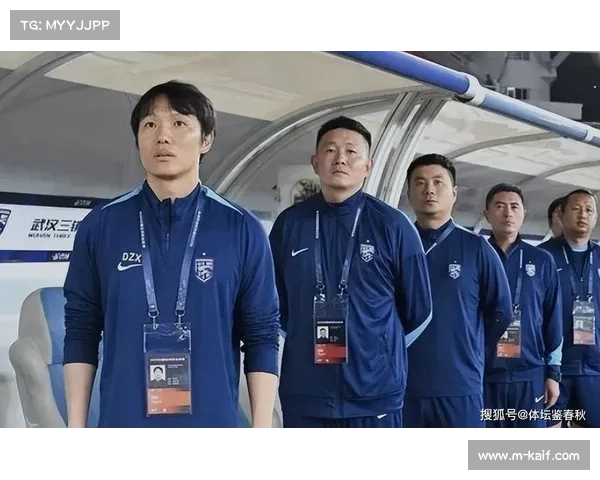 武汉三镇保级形势严峻，投入缩减与扣分双重压力