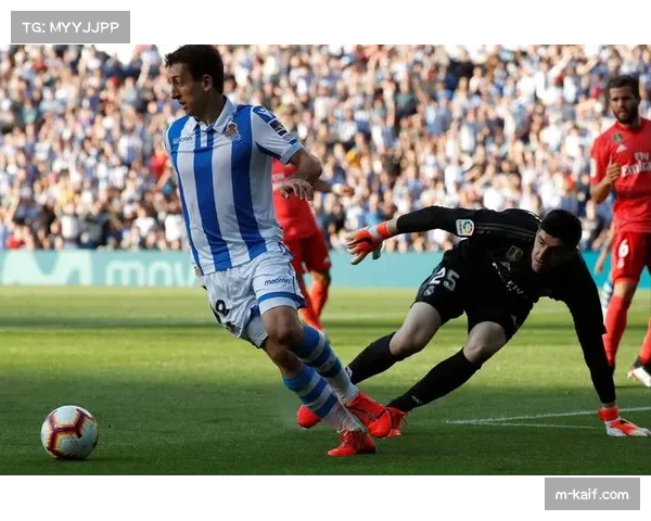 赫罗纳5-2大胜皇家社会，多夫比克上演帽子戏法领跑射手榜